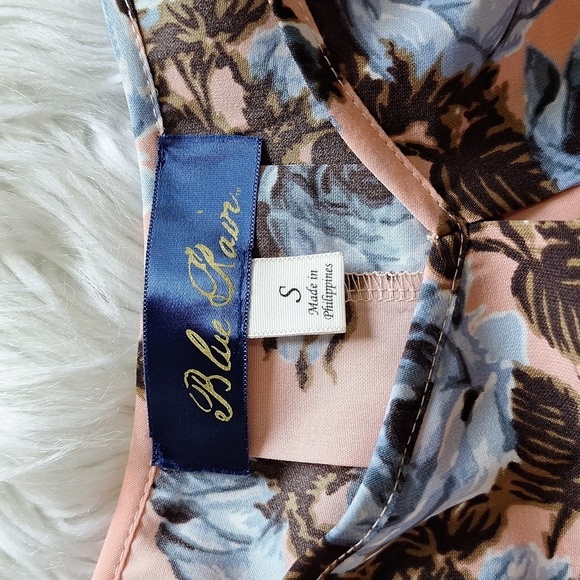 Blue Rain x Francesca's Cold Shoulder Floral Blouse - Picture 10 of 13